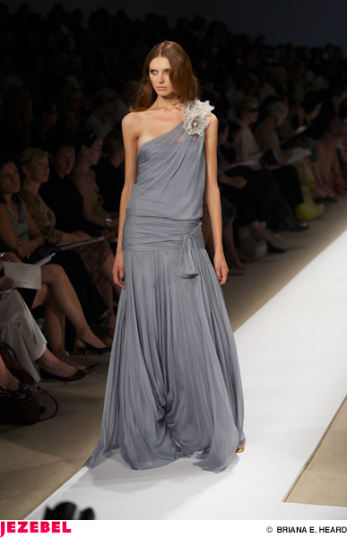 Illustration for article titled J. Mendel Spring/Summer '08 Show & Scene